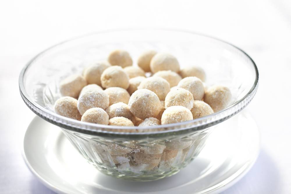 Petit four de castanha do Pará