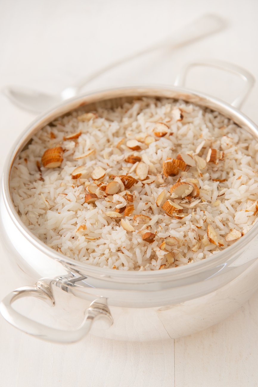 Arroz branco com amêndoas